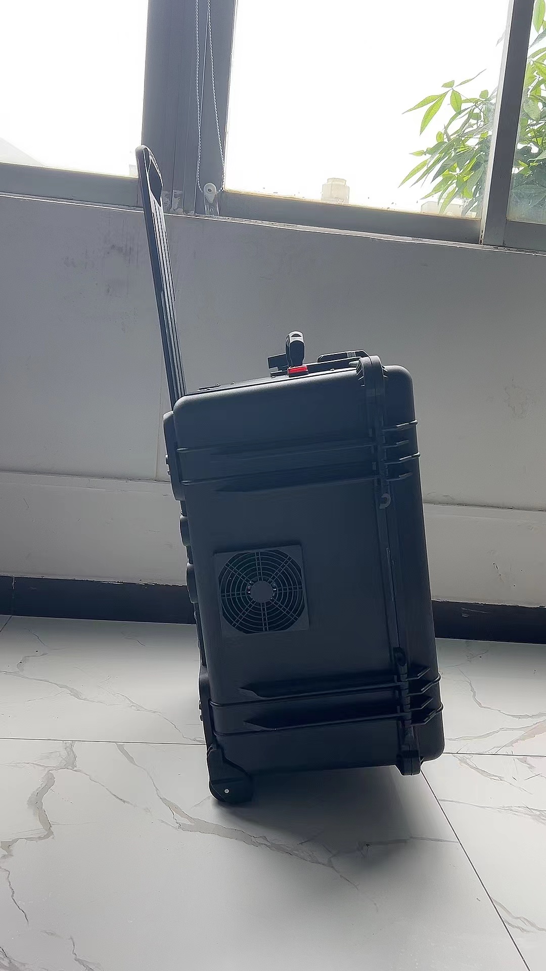 怀集手拉箱型移动通信干扰器